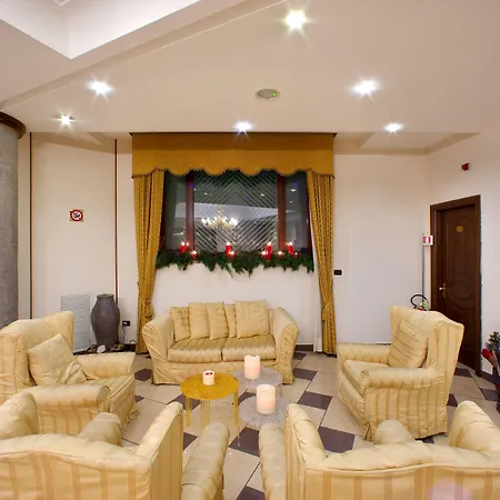 Ulisse Deluxe Hostel-2